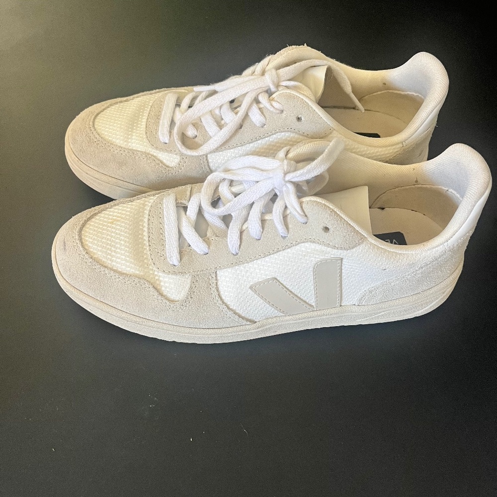 Veja Size 7